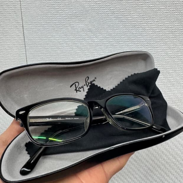 레이밴 RB5152 뿔테