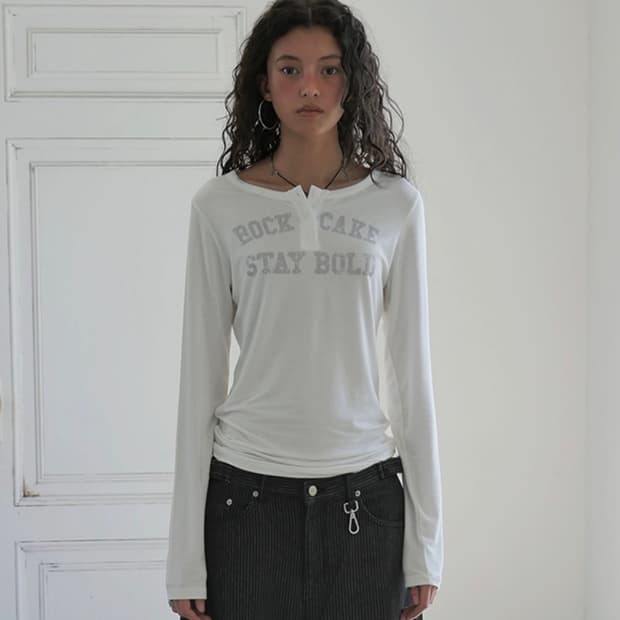 락케이크 Classic Henly Neck Top - Ivory