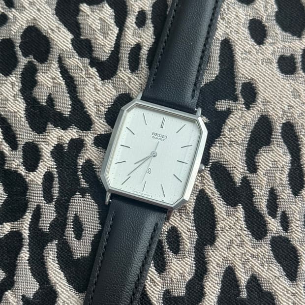 80s 빈티지 세이코 탱크 쿼츠