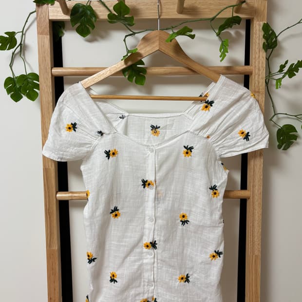 [vintage] 선플라워 가든 스퀘어넥 자수 블라우스 🌻