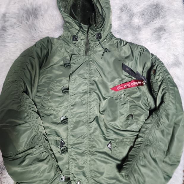 알파 인더스트리 N-3B 헤비 파카