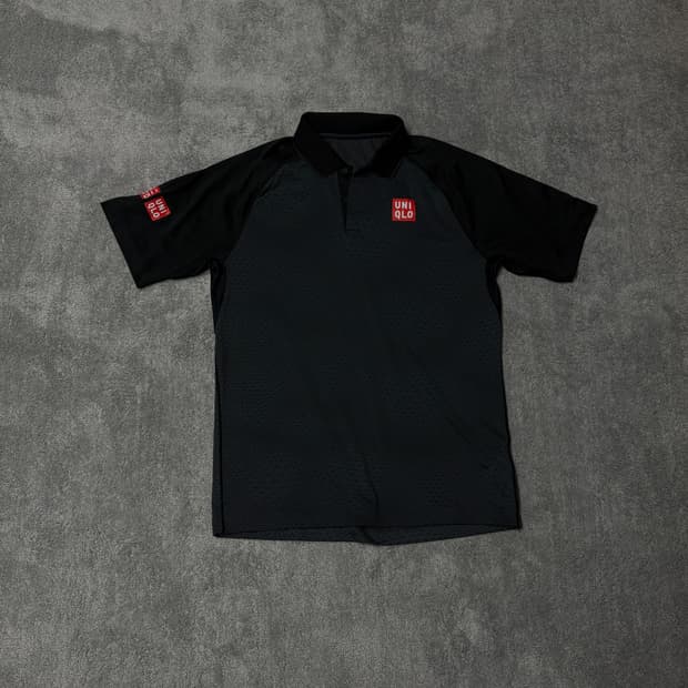 ! Rare ! Uniqlo STAFF polo shirt