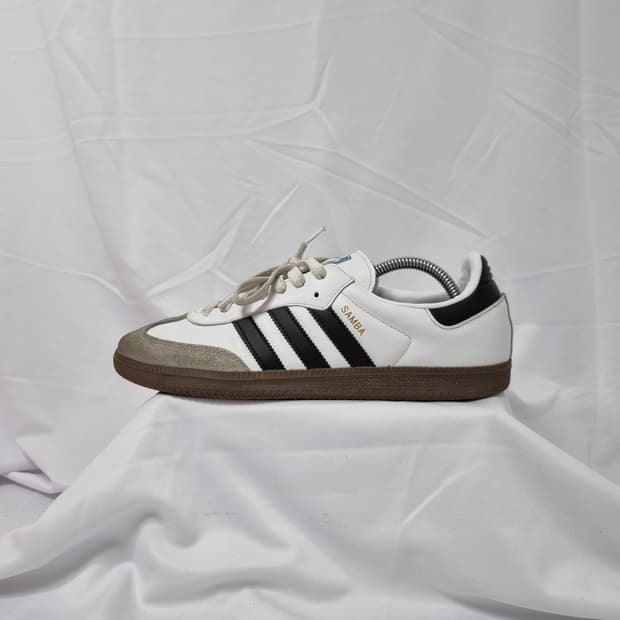 275 아디다스 삼바 OG 클라우드 화이트