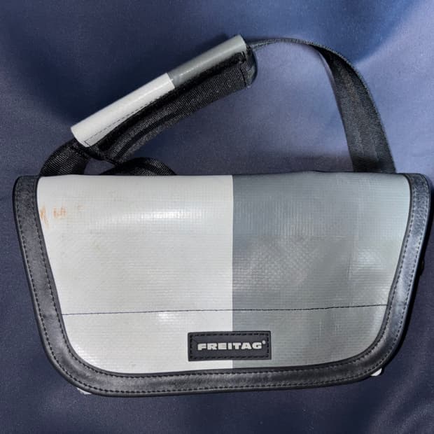 프라이탁 제이미 화이트그레이