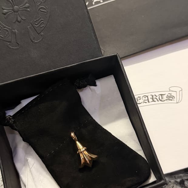 크롬하츠 22k 크로스테일 팬던트