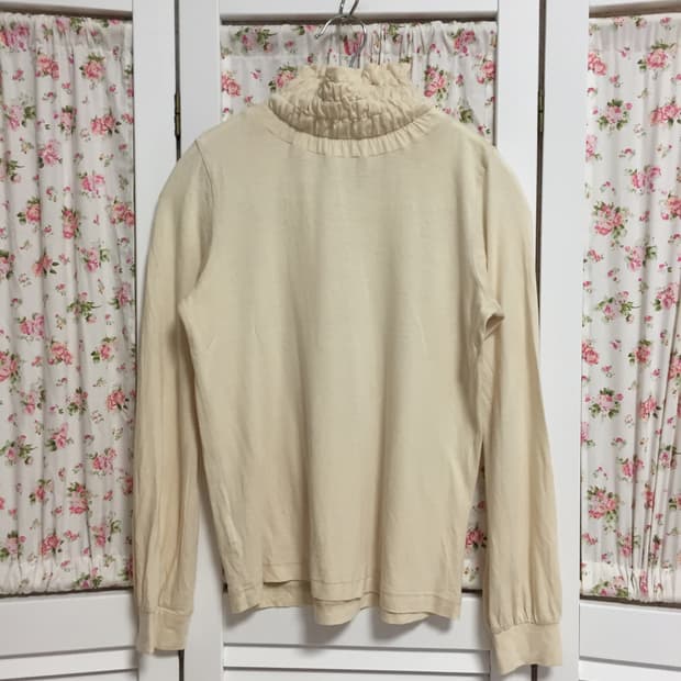 빈티지 아이보리 목폴라 슬리브