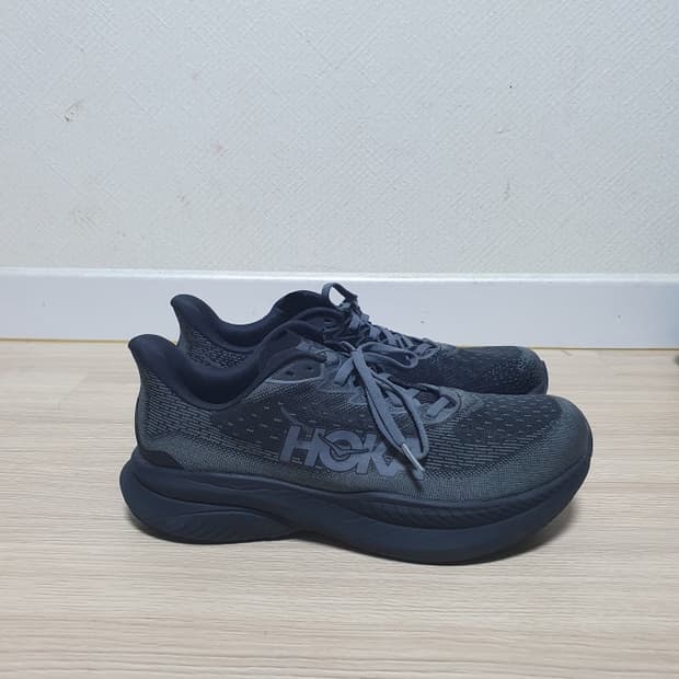 호카 마하6 와이드 운동화 275