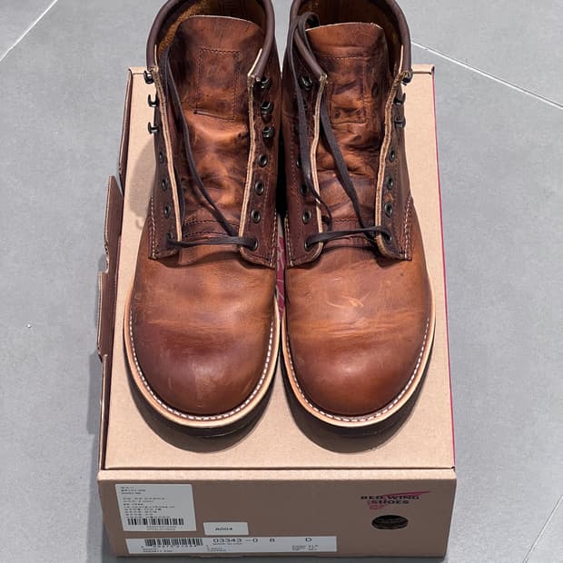 레드윙 블랙스미스 3343 260사이즈 8D 팝니다.