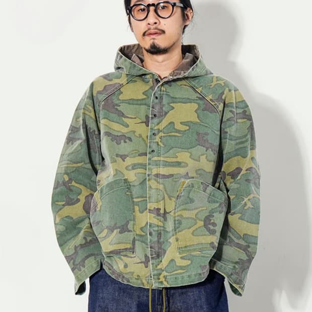 니들스 양면 후디드 카모 집업자켓