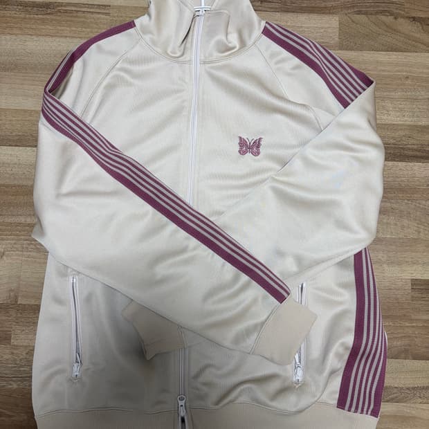 니들스 트랙자켓 25ss