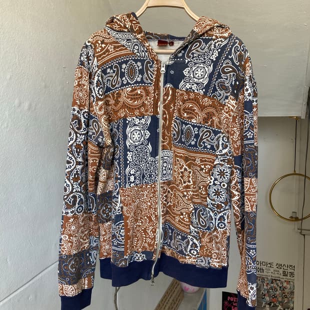 투웨이 페이즐리 쮸리 면소재 후드집업