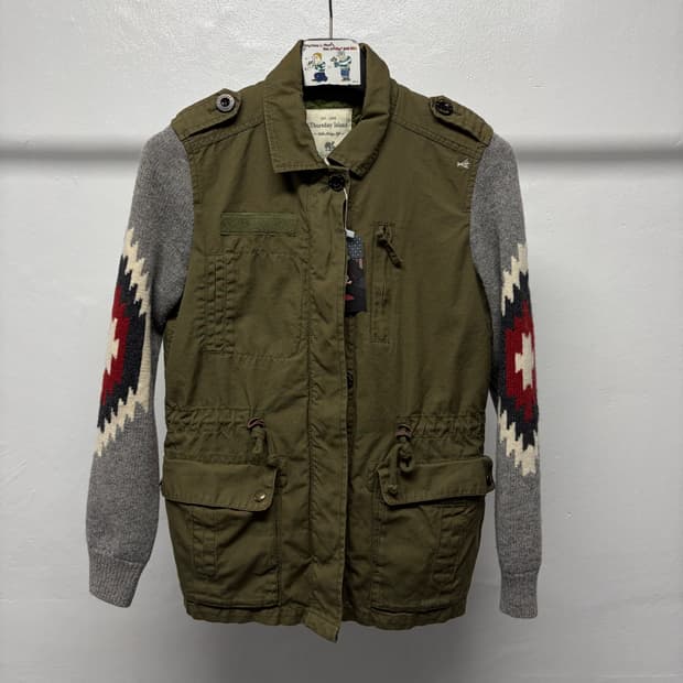 써스데이 아일랜드 자켓