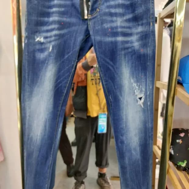 35 디스퀘어드 청바지