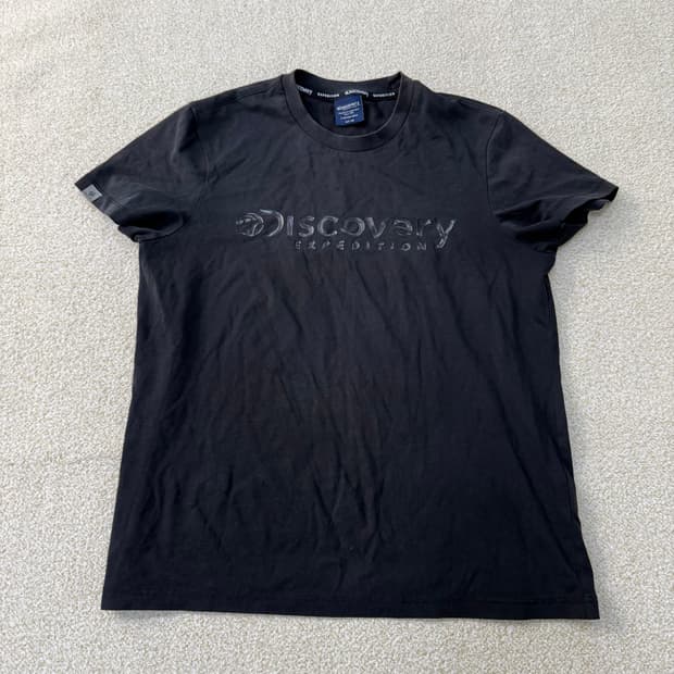 100 디스커버리 빅로고 반팔티 0204T2