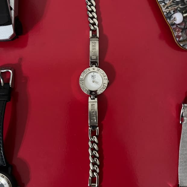 MICHIKO LONDON 손목시계