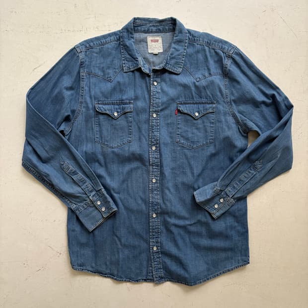 Levis’s Blue Denim Western Shirt.