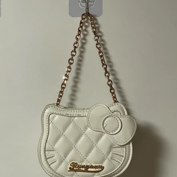 헬로키티 핸드백