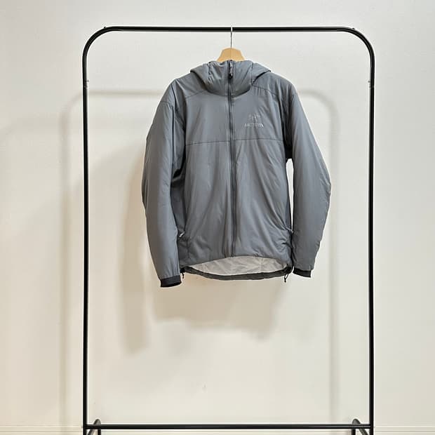 아크테릭스 빔즈 아톰 그레이 