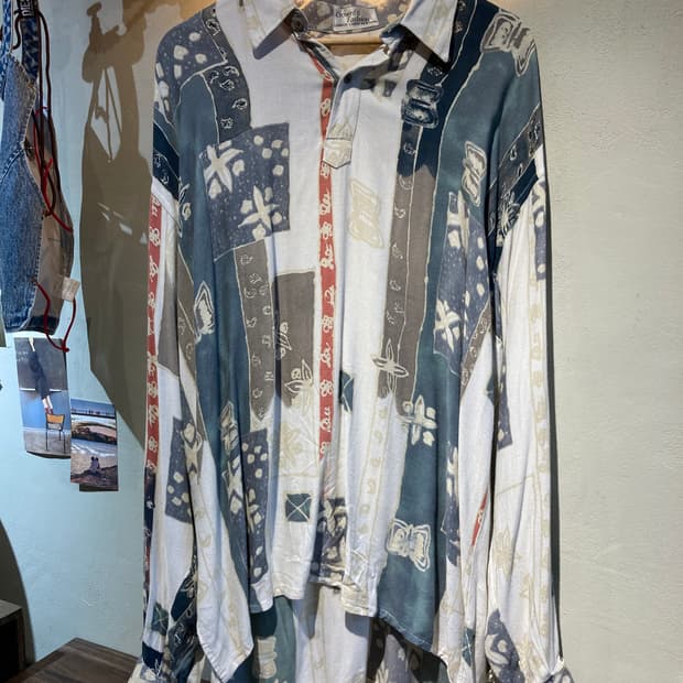 에스닉 패턴 카라 셔츠