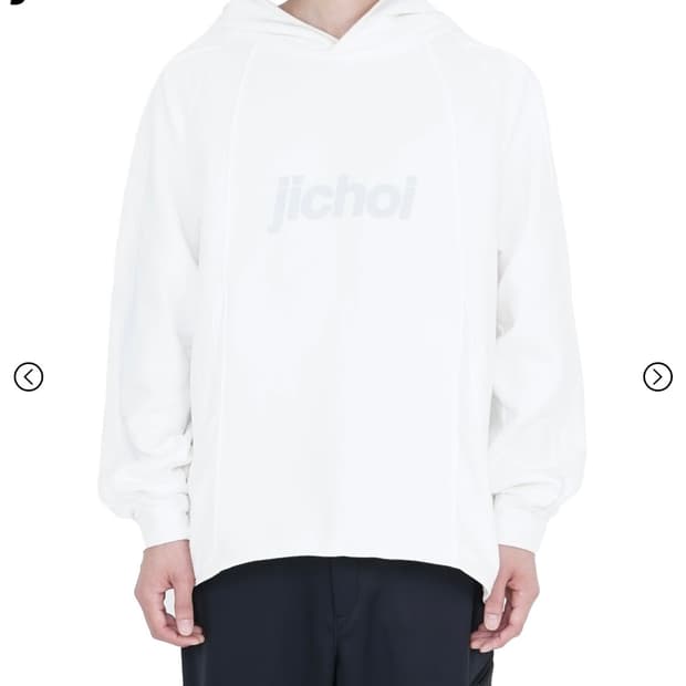 지초이 SOLITARY WALKER HOODIE (IVORY)