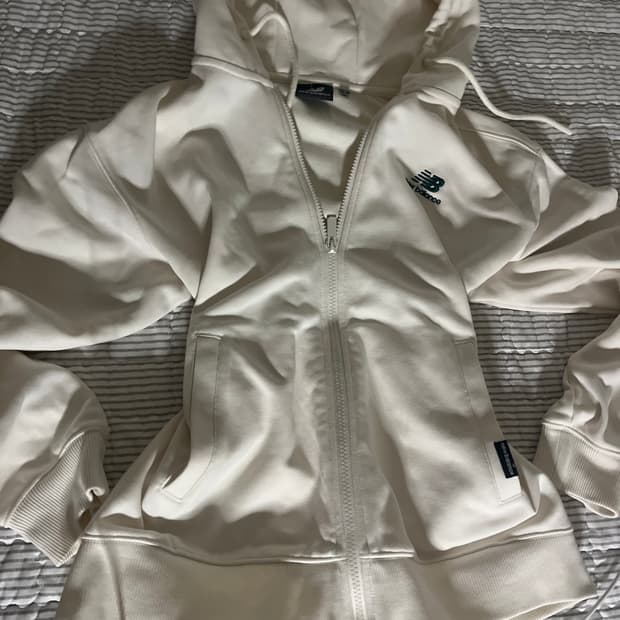 뉴발 후드집업 팔아여