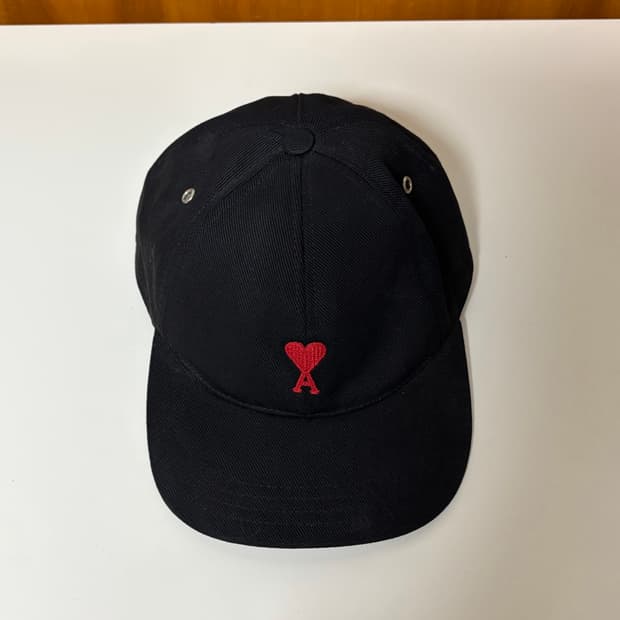 아미 하트로고 스냅백 