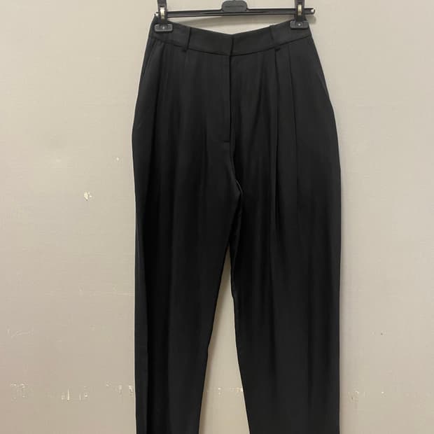 스튜디오니콜슨 투턱 비스코스 팬츠 0size 새상품