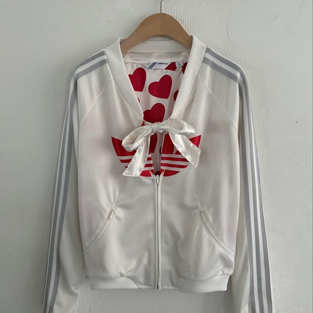 Adidas 아디다스 발렌타인 한정판 화이트실버 하트로고 트랙탑