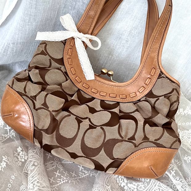 90s coach 카라멜 브라운 시그니처 자카드 레더 호보백 숄더백