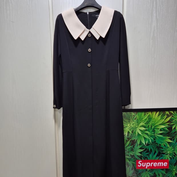 (세일)(새상품)온앤온 이중카라 블랙 원피스