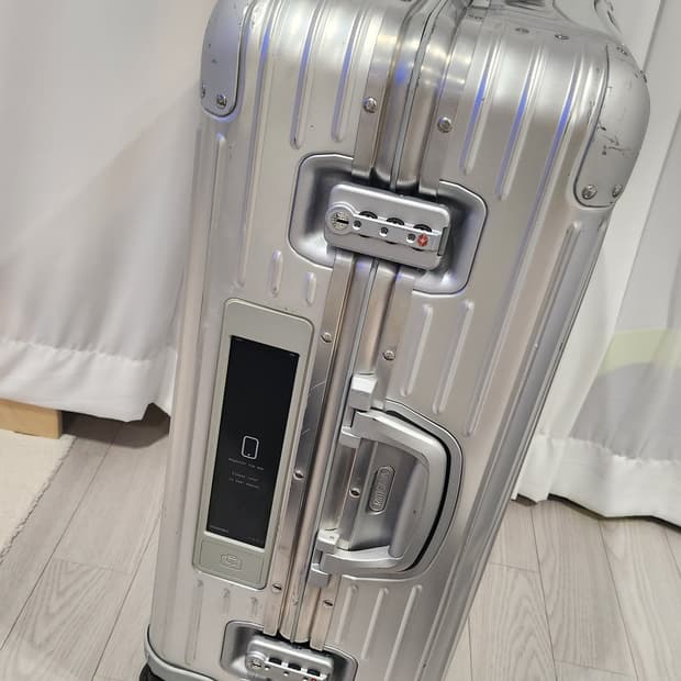 리모와 캐리어 전자태그 체크인M