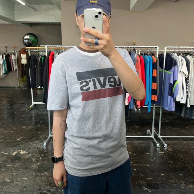 LEVI'S 로고 반팔 티셔츠