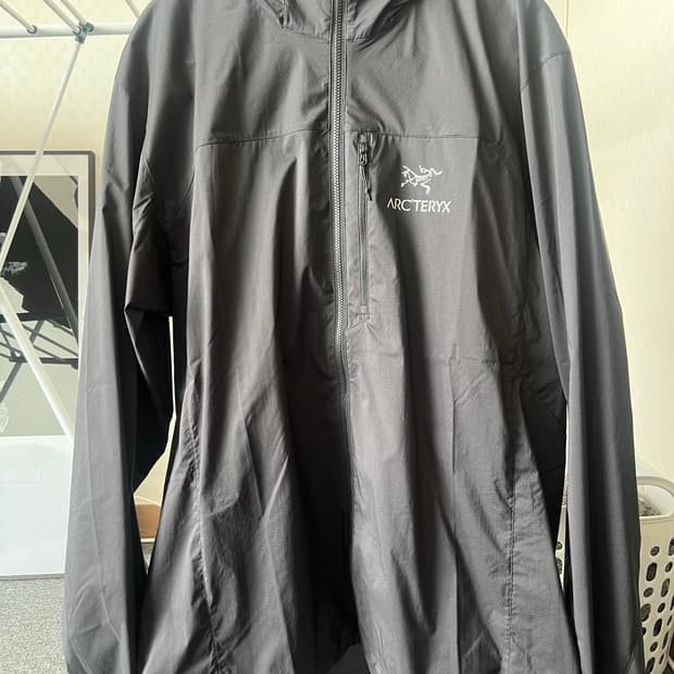 아크테릭스 스쿼미시 바람막이 블랙 L