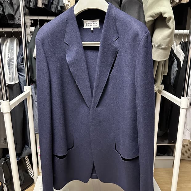 마르지엘라 컷아웃 카라리스 52사이즈