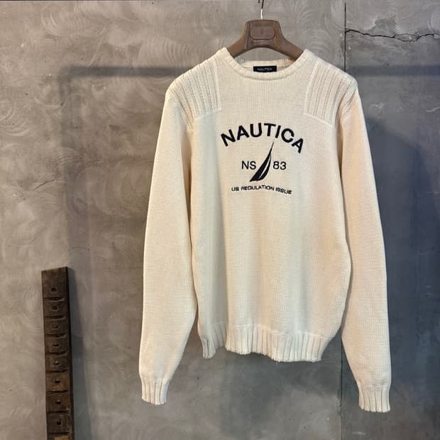 노티카 그래픽 니트 100