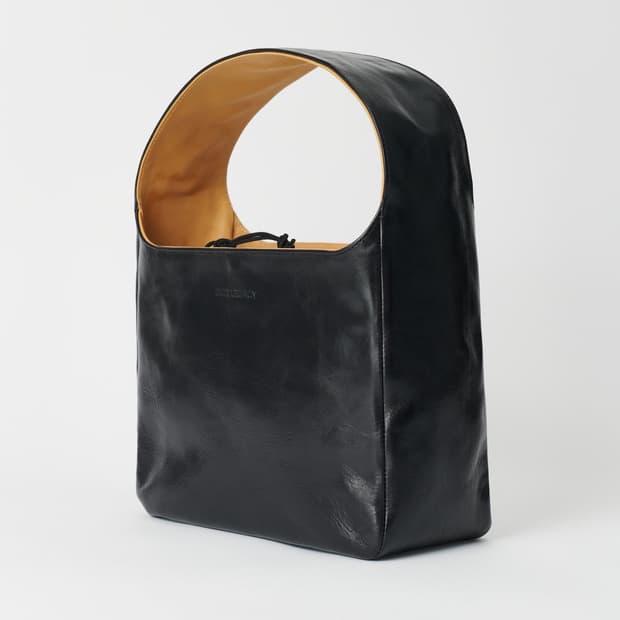 아워레가시 25fw 브릭백/블랙