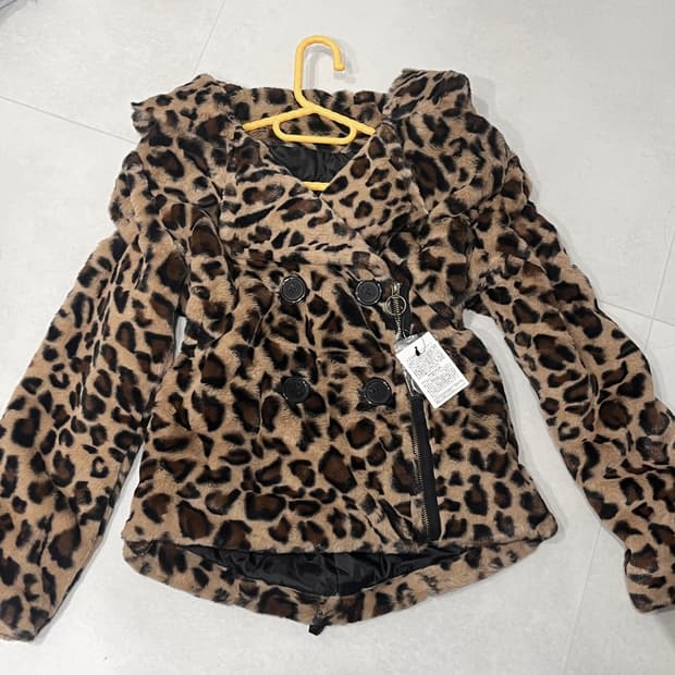 새상품)d.i.a 다이아 갸루 오네갸루 호피 퍼자켓