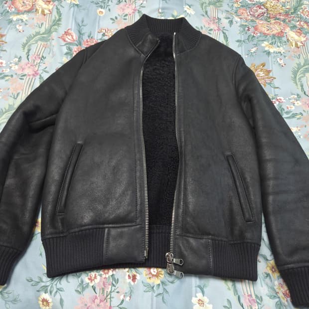 슬로웨어 몬테도로 양가죽 시어링 봄버 자켓