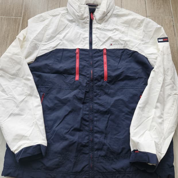 타미힐피거 바람막이 M