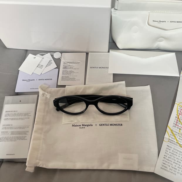메종 마르지엘라x젠틀 몬스터 MM209 블랙 클리어
