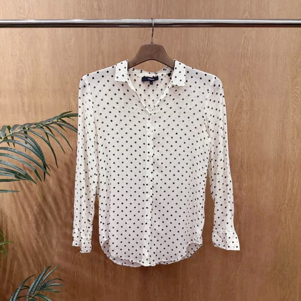 띠어리 시스루 하이넥 셔츠 실크 블라우스 도트 패턴 디테일 화이트