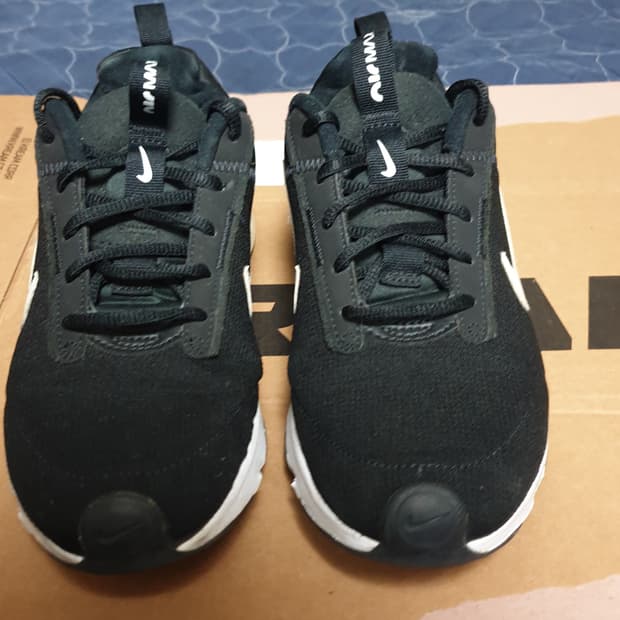 나이키 에어맥스 인터락 라이트 블랙 (245)