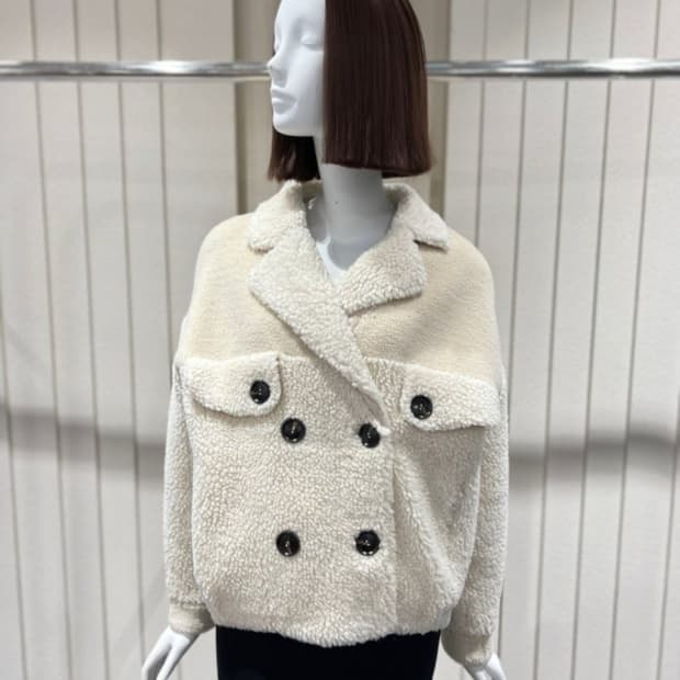 에고이스트 숏 비숑 부클 인조 무스탕 55.66