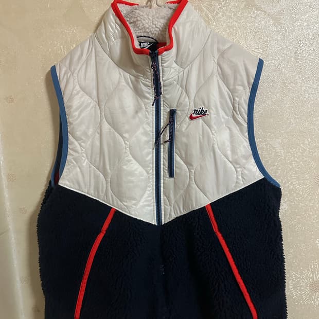 나이키 플리스 패딩 조끼 XL / 105 사이즈 판매