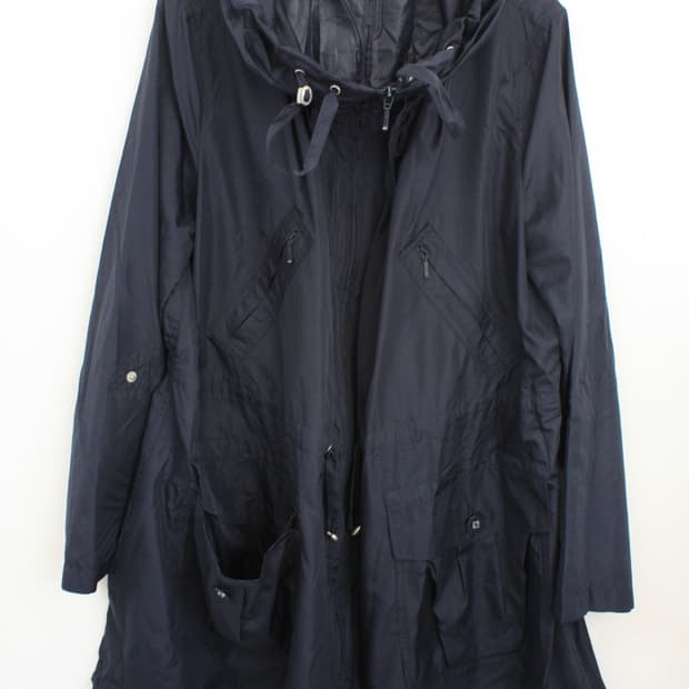 BUI windbreaker