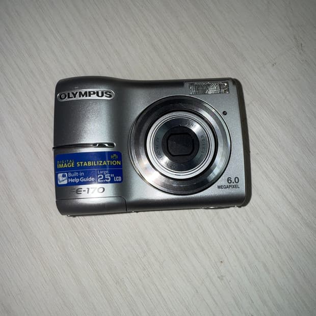 올림푸스 디카 FE-170