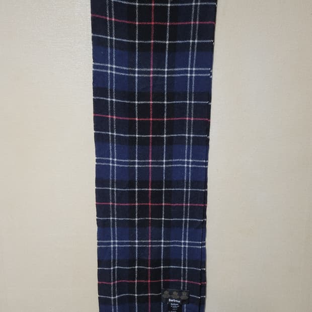 바버 네이비 타탄체크 머플러