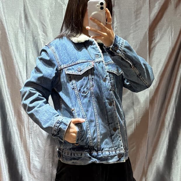 S 리바이스 투포켓 양털 카라 데님자켓