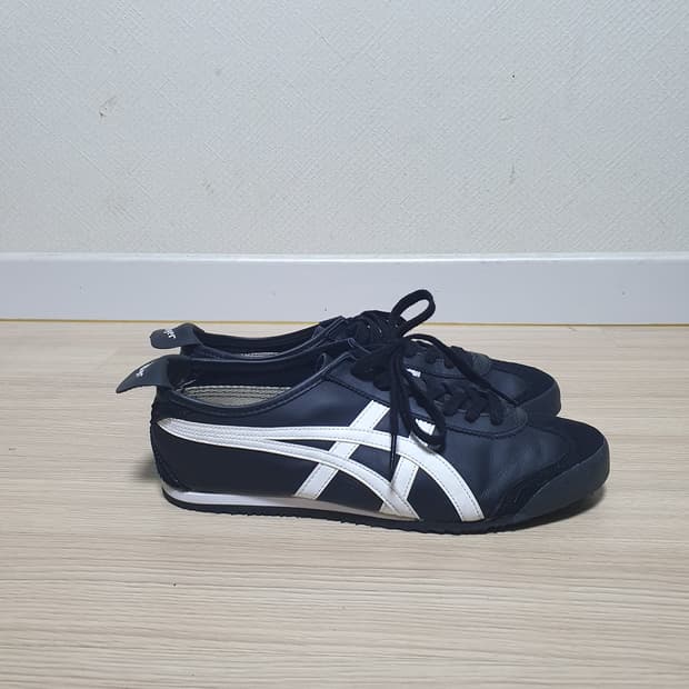 오니츠카타이거 멕시코66 블랙/화이트 280