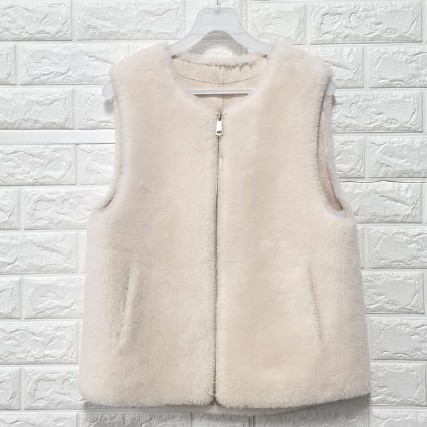 택포_ City Gee 양모 100% 무스탕 조끼